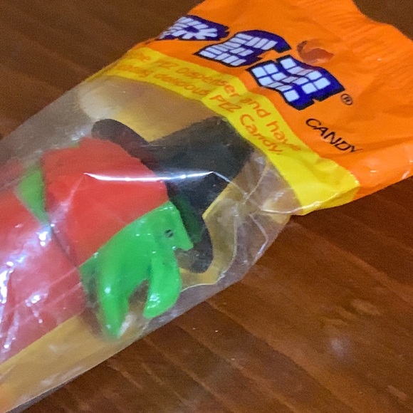 ITEM IS FOR COLLECTORS OF PEZ CANDY!! Not for Good to Eat!! - Picture 2 of 5